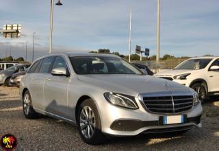 MERCEDES-BENZ E 220 usata, con Alzacristalli elettrici