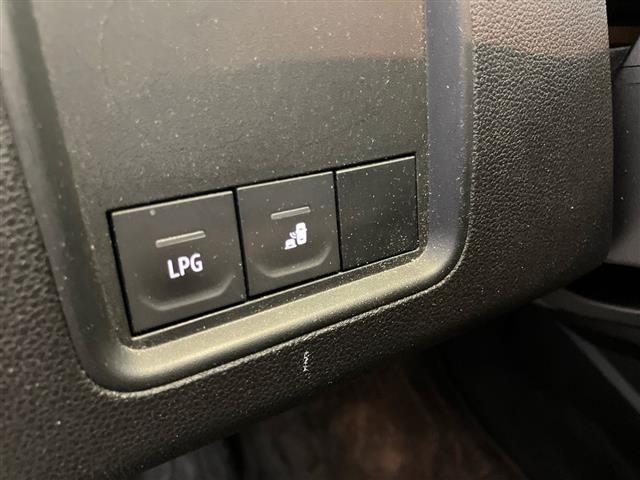 DACIA Duster usata 27