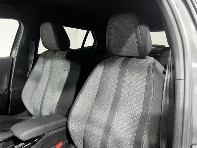 PEUGEOT 2008 usata, con Frenata d