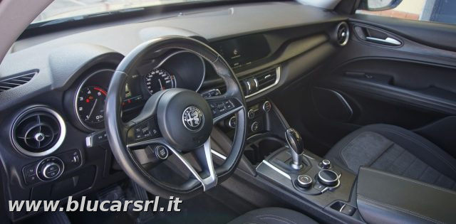 ALFA ROMEO Stelvio usata, con Autoradio