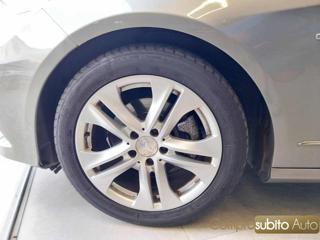 MERCEDES-BENZ E 220 usata, con Cruise Control