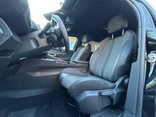 PEUGEOT 5008 usata, con Controllo elettronico della corsia