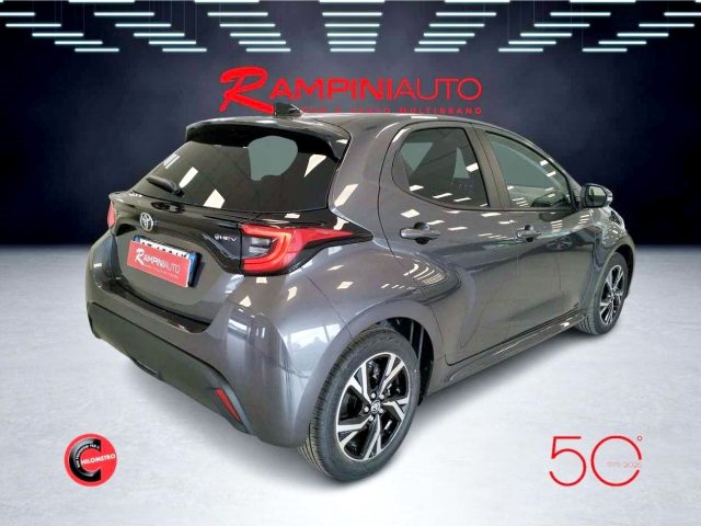 TOYOTA Yaris usata 6