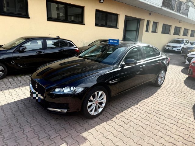JAGUAR XF usata, con Airbag
