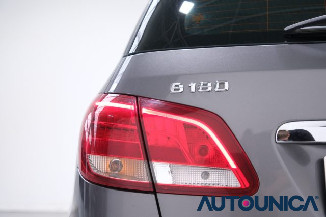 MERCEDES-BENZ B 180 usata 38