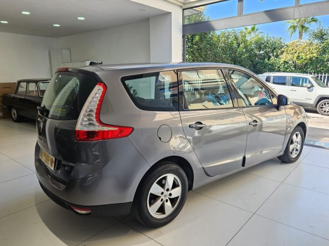 RENAULT Scenic usata, con Airbag