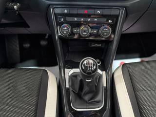 VOLKSWAGEN T-Roc usata 19