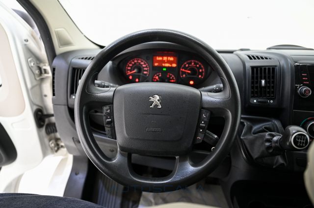 PEUGEOT Boxer usata, con Vivavoce
