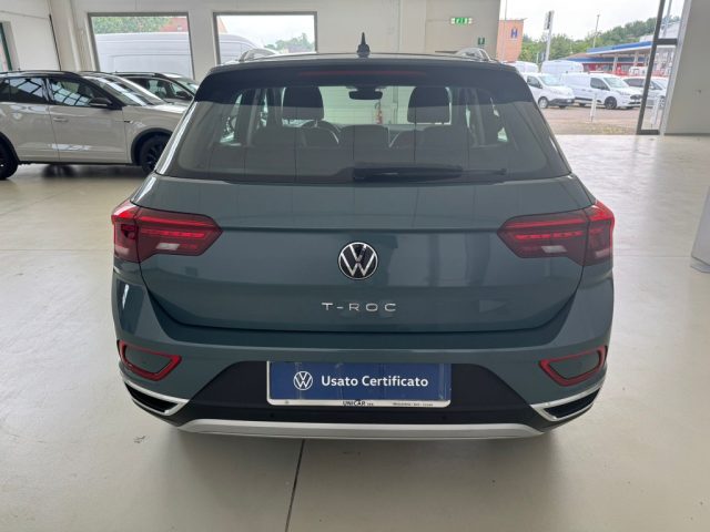 VOLKSWAGEN T-Roc usata, con Autoradio