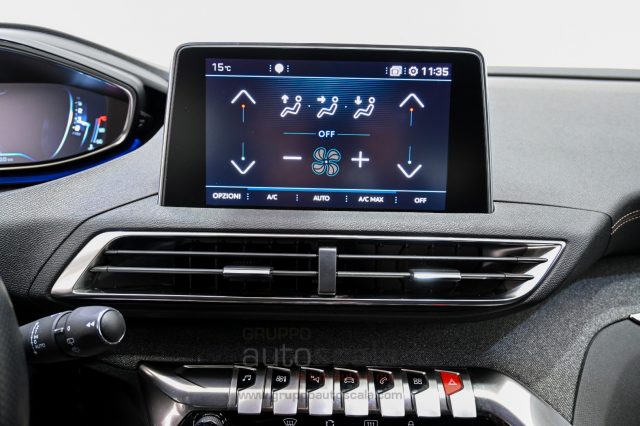 PEUGEOT 3008 usata, con Volante in pelle