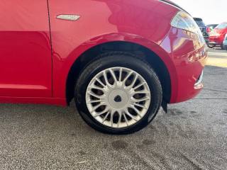 LANCIA Ypsilon usata, con Servosterzo