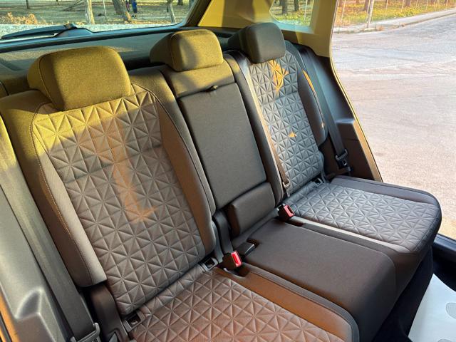 VOLKSWAGEN Tiguan usata, con USB