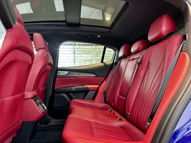 MASERATI Grecale usata, con Interni in pelle