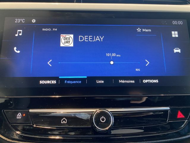 OPEL Corsa usata, con Autoradio digitale