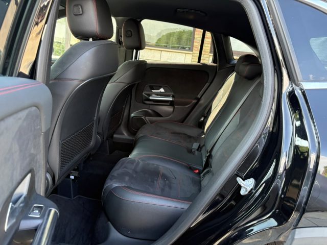 MERCEDES-BENZ GLA 200 usata, con Chiusura centralizzata
