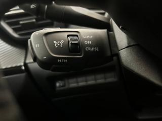 PEUGEOT 2008 usata, con Park Distance Control