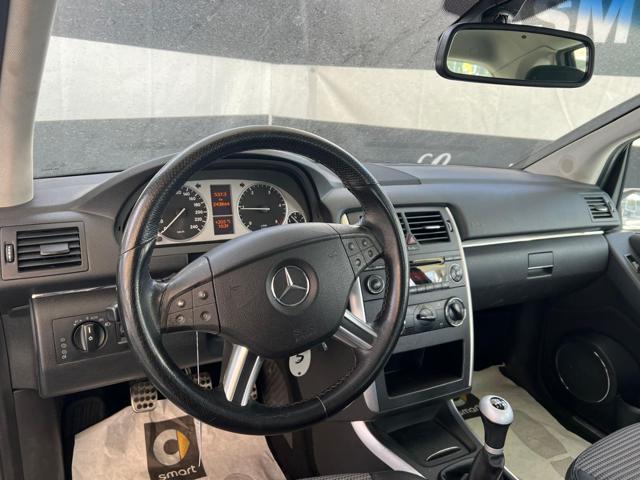 MERCEDES-BENZ B 180 usata, con Boardcomputer