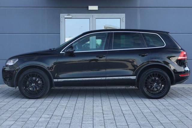 VOLKSWAGEN Touareg usata, con Kit fumatori