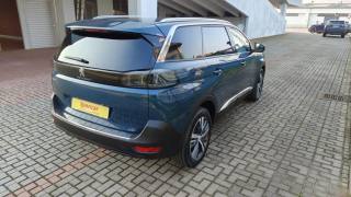 PEUGEOT 5008 usata, con Autoradio