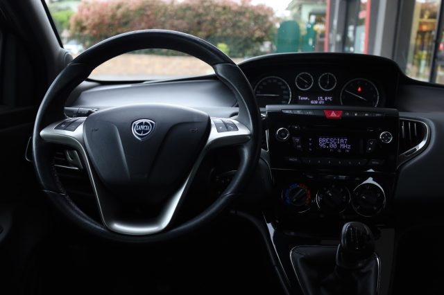 LANCIA Ypsilon usata, con Volante multifunzione