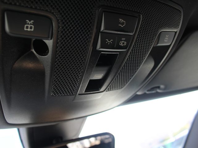 MERCEDES-BENZ A 180 usata, con Sedile posteriore sdoppiato