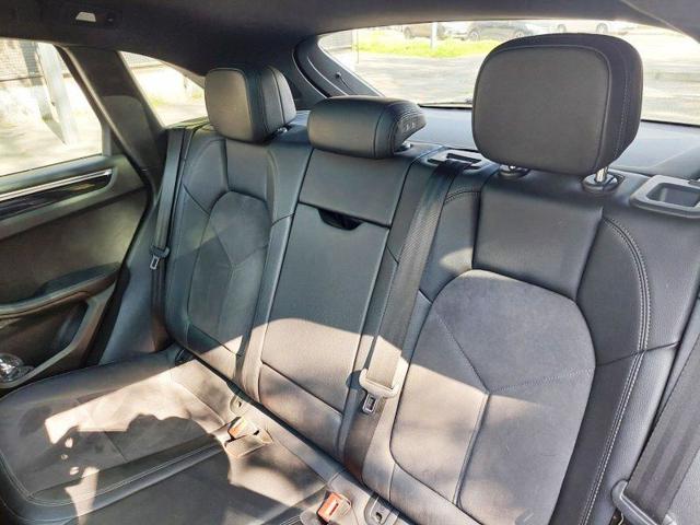 PORSCHE Macan usata 60