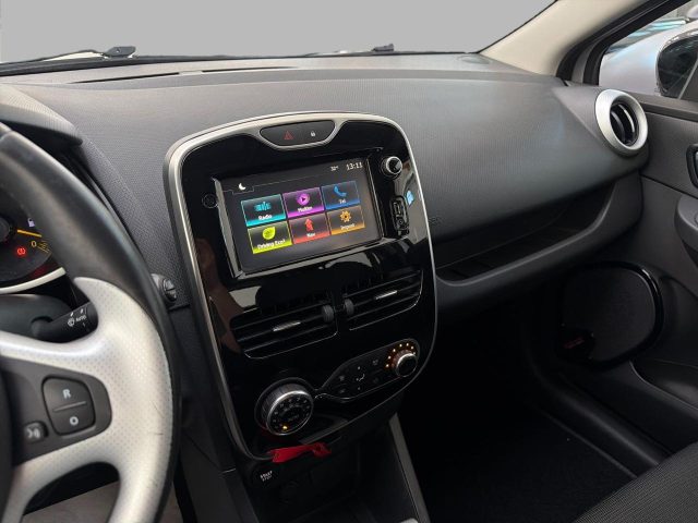RENAULT Clio usata, con Controllo automatico clima