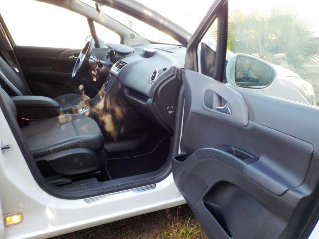 OPEL Meriva usata, con Immobilizzatore elettronico