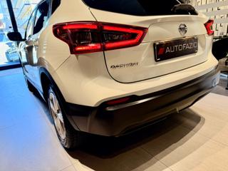NISSAN Qashqai usata, con Boardcomputer
