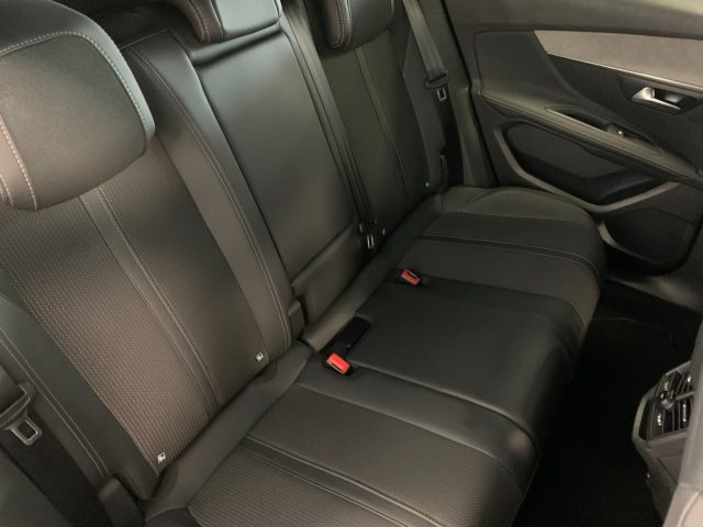 PEUGEOT 3008 usata, con Fari Xenon