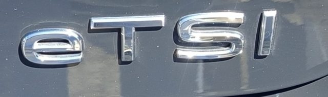 VOLKSWAGEN Golf usata, con USB