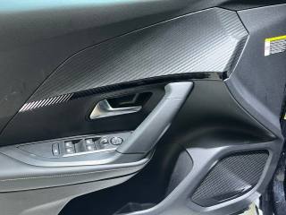 PEUGEOT 2008 usata, con Sistema di navigazione