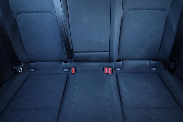 VOLKSWAGEN Golf usata, con USB