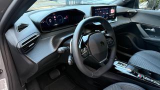 PEUGEOT 2008 usata, con Vetri oscurati