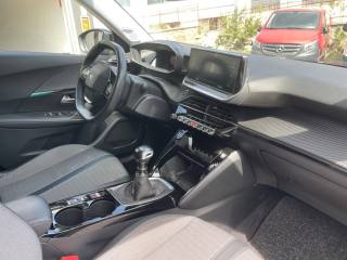 PEUGEOT 2008 usata 12