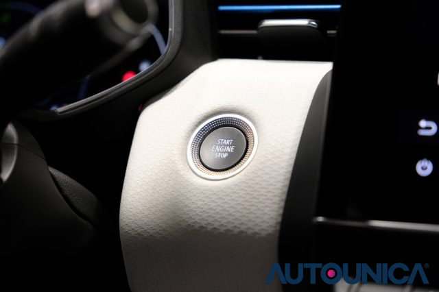 RENAULT Clio usata, con Bluetooth