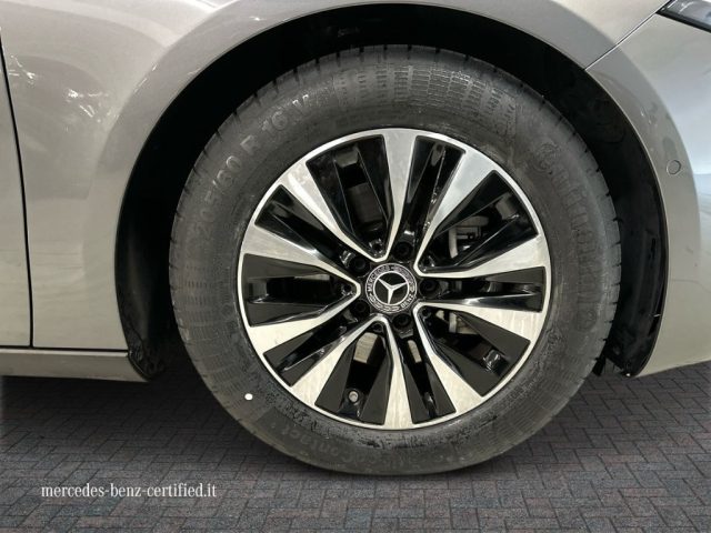 MERCEDES-BENZ A 180 usata, con Sistema di navigazione