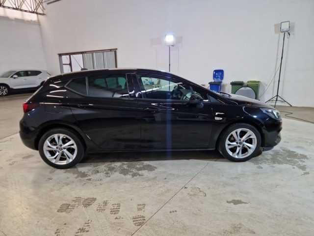 OPEL Astra usata, con Airbag