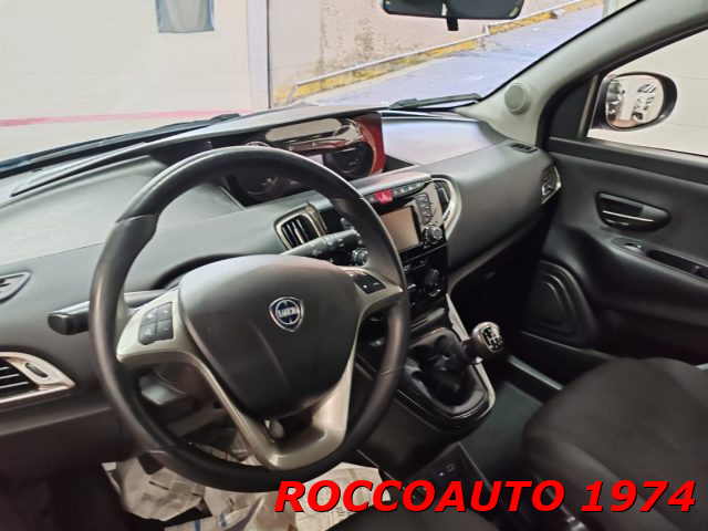 LANCIA Ypsilon usata, con ESP