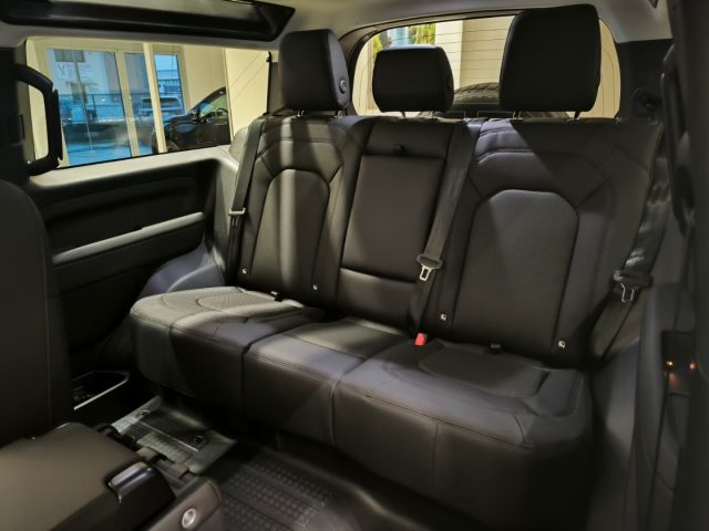 LAND ROVER Defender usata, con Autoradio