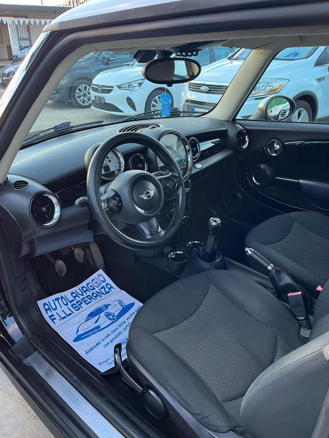 MINI Cooper D usata, con Autoradio