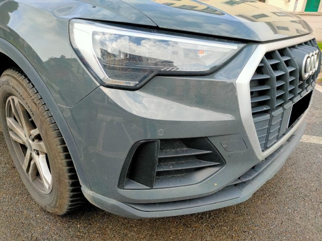 AUDI Q3 usata, con Sensori di parcheggio anteriori