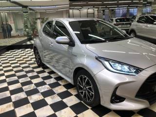 TOYOTA Yaris usata, con Airbag laterali
