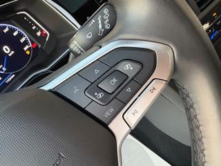 VOLKSWAGEN Taigo usata, con Fari LED