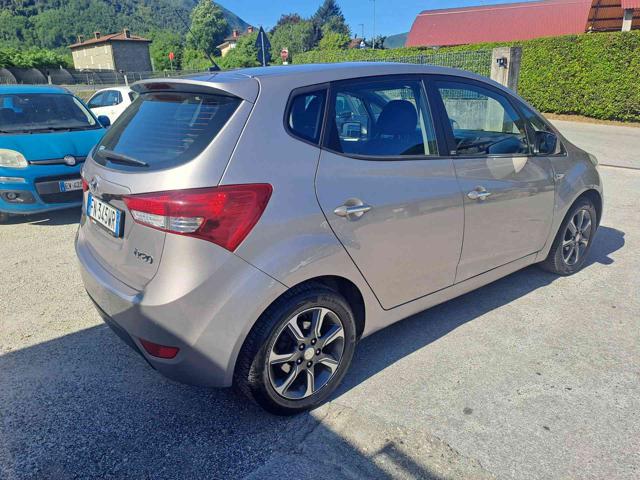 HYUNDAI iX20 usata, con Sedile posteriore sdoppiato