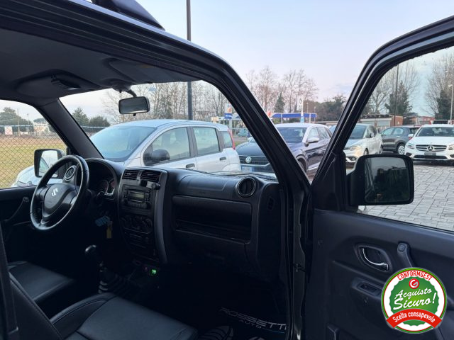SUZUKI Jimny usata, con Servosterzo