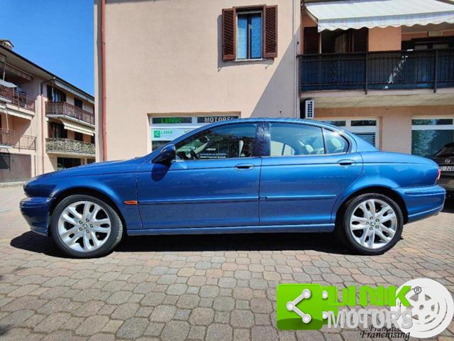 JAGUAR X-Type usata, con Trazione integrale