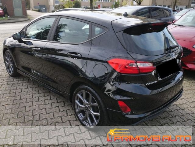 FORD Fiesta usata, con Cruise Control