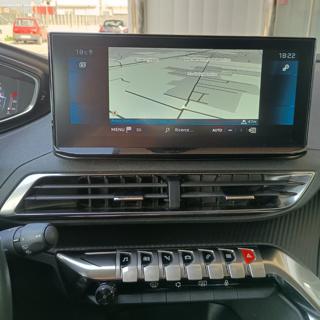 PEUGEOT 3008 usata, con Cruise Control