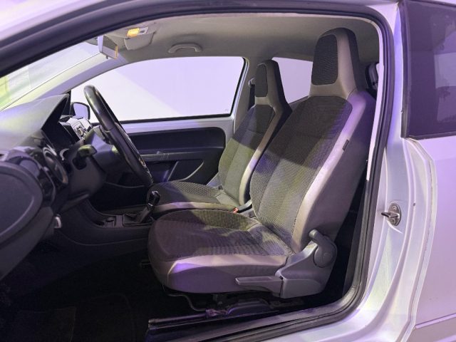 VOLKSWAGEN up! usata 17
